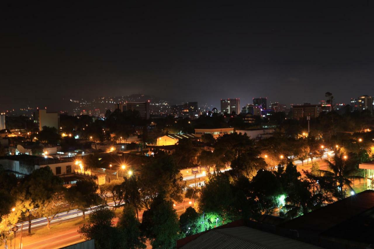 Apartamento Avenida Reforma Ciudad De Guatemala Apartman Kültér fotó
